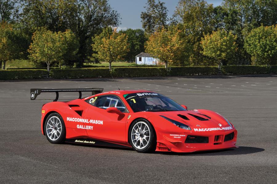  Ferrari 488 Challenge 2017 года  (фото 37 из 38)